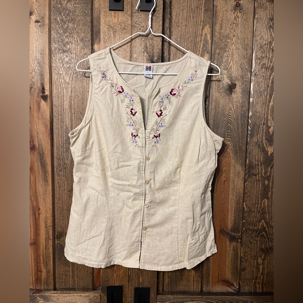 Vintage linen/rayon blend embroidered tank